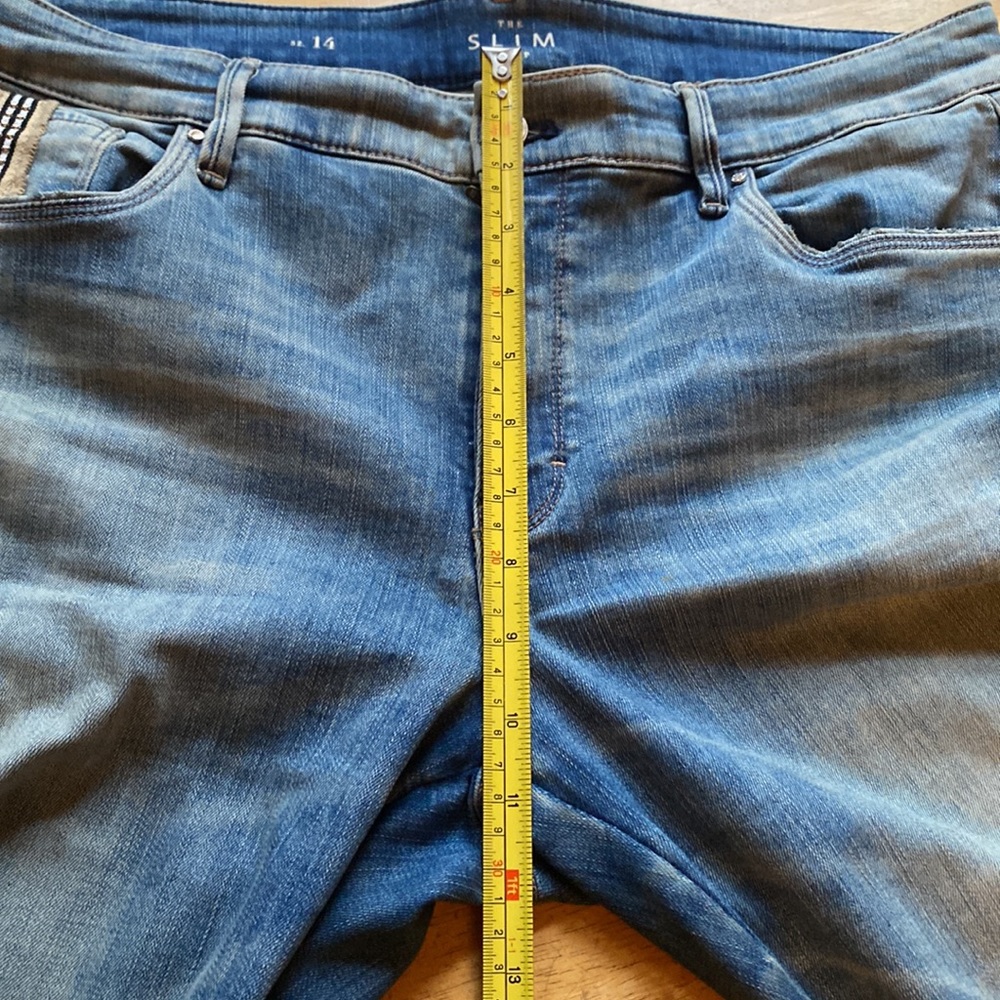White House Black Market Blue Jeans - Picture 5 of 10